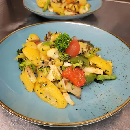 Liederhalle Гостевой дом Ален