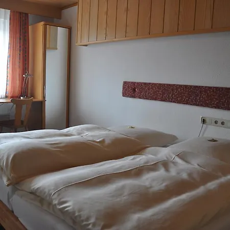 Гостевой дом Liederhalle 3*