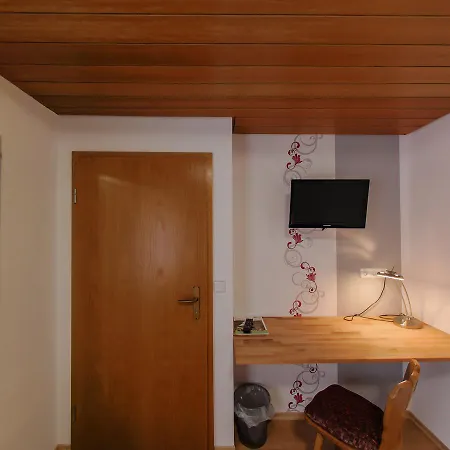 Guest house Liederhalle 3*