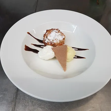 Гостевой дом Liederhalle 3*